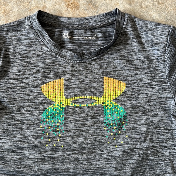 Under Armour Boys Heat Gear T Shirt - Picture 2 of 3